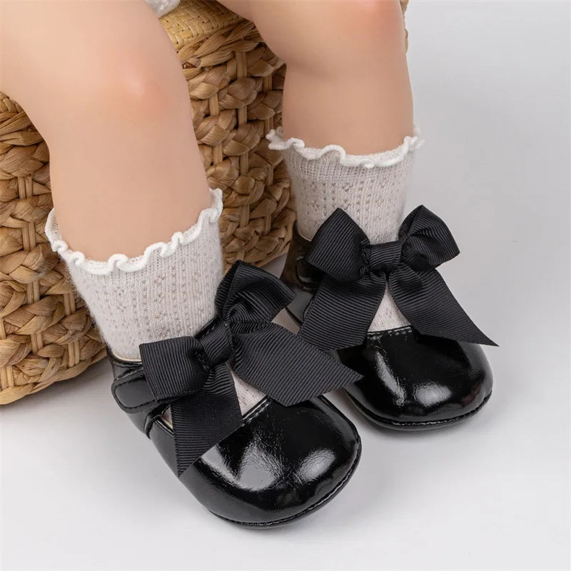 Cute Baby Girl Leather Shoes with 3D Bow Design Non-Slip Soft Sole for First Steps Princess Style Adorable Footwear