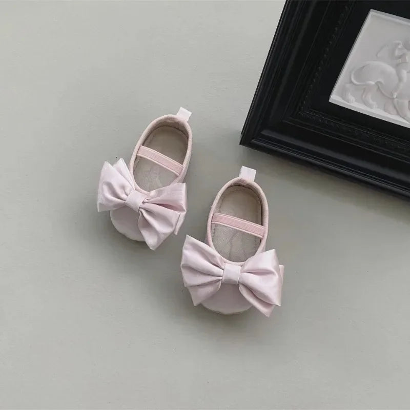 Baby Shoes Spring Autumn Girl's Bow Ballet Style Satin Soft Sole Shoe Baby Anti-slip and Anti Drop Heel Princess Toddler Shoes