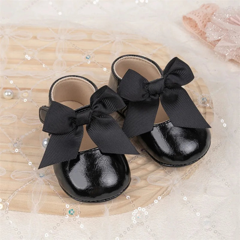 Cute Baby Girl Leather Shoes with 3D Bow Design Non-Slip Soft Sole for First Steps Princess Style Adorable Footwear
