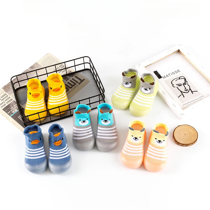 Little Yellow Duck Infant Walking Shoes Spring and Autumn Soft Sole Baby Shoes Non slip Preschool Floor Indoor Socks and Shoes
