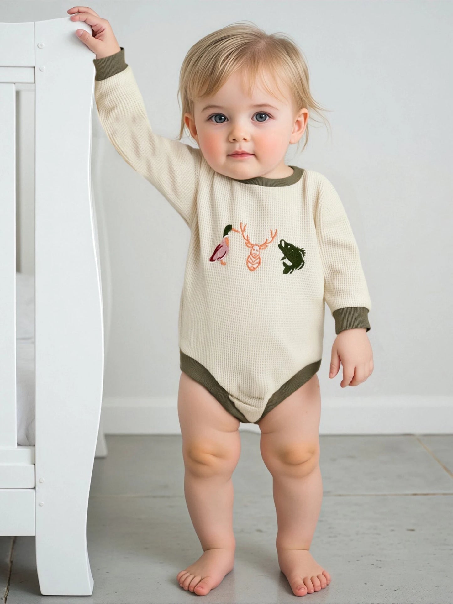 Infant Unisex Hooded Romper with Bear Print and Zipper Closure Cozy Winter Outfit for Baby Boy Girl Warm Clothes