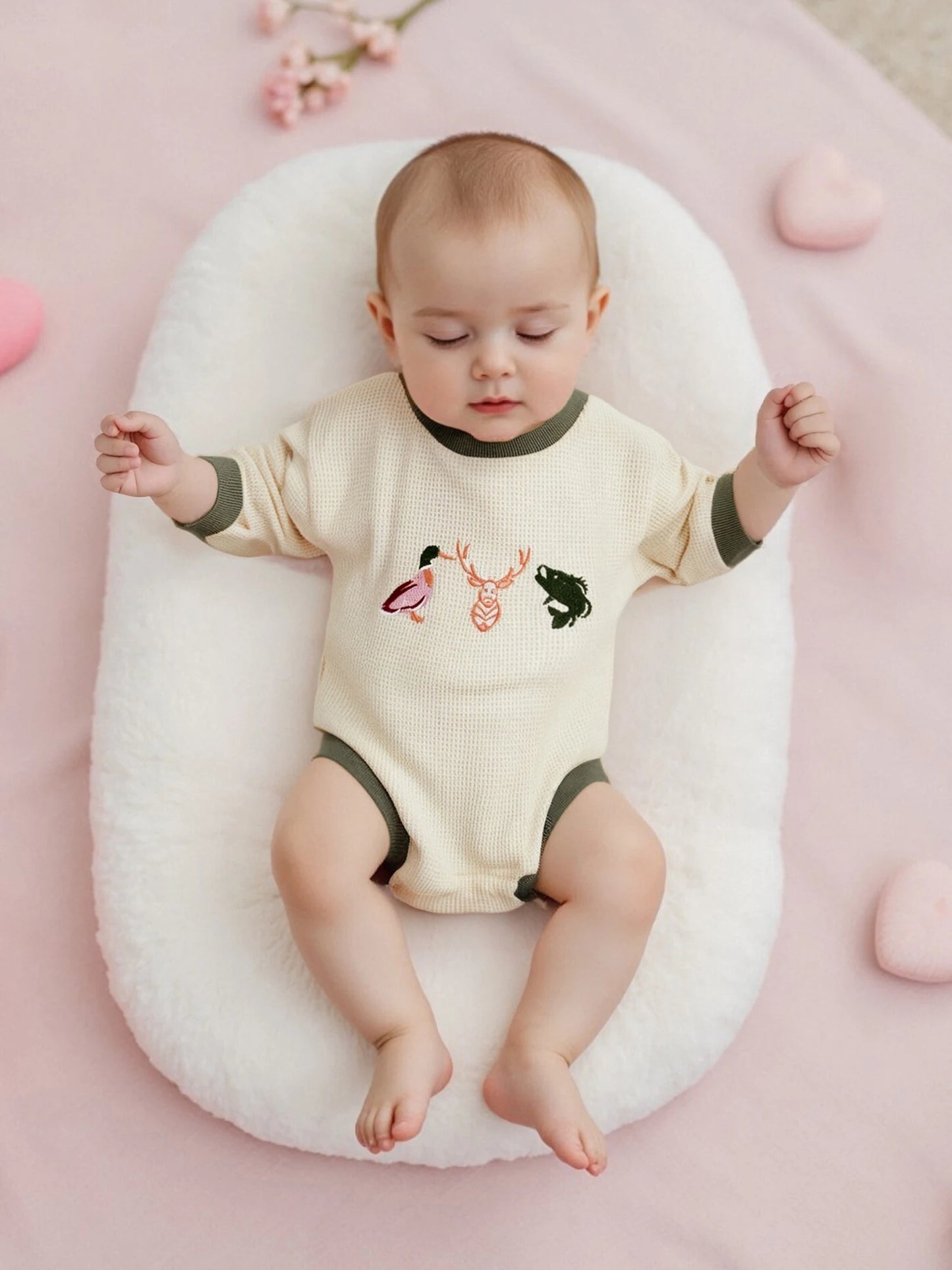 Infant Unisex Hooded Romper with Bear Print and Zipper Closure Cozy Winter Outfit for Baby Boy Girl Warm Clothes